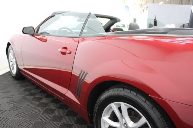 Used 2015 Chevrolet Camaro LT RWD image 10