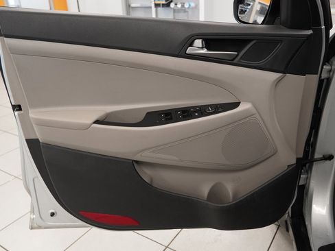 Used 2018 Hyundai Tucson SEL image 16