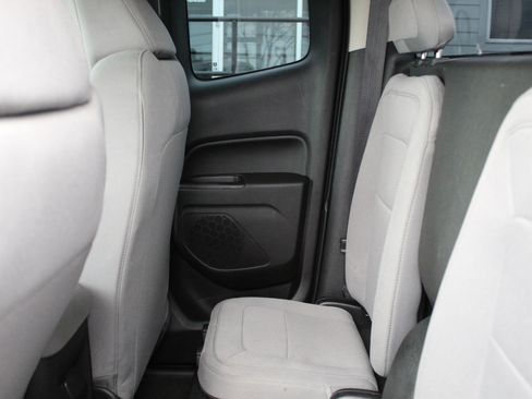 Used 2015 Chevrolet Colorado W/T w/ WT Convenience Package image 37