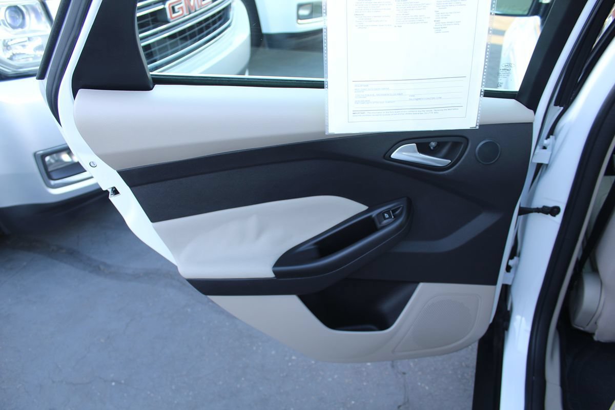 Used 2014 Ford Focus Electric Hatchback FWD image 21