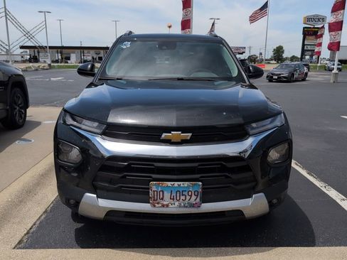 Used 2023 Chevrolet TrailBlazer LT FWD image 3