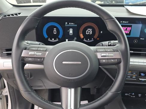 Used 2025 Hyundai Kona SEL image 14