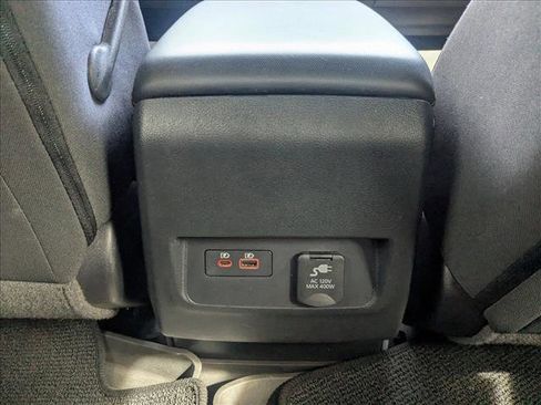 Used 2023 Nissan Frontier PRO-4X w/ Pro Convenience Package image 17