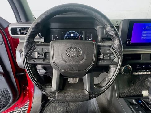 Used 2025 Toyota Tacoma SR5 AWD/4WD image 16
