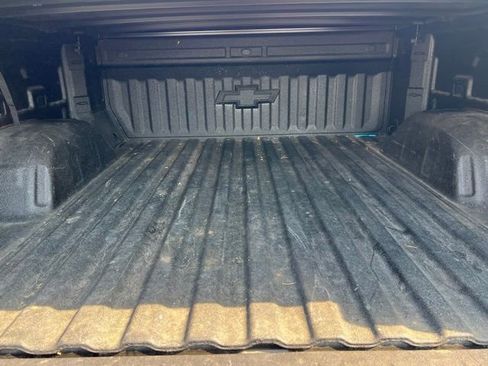 Used 2020 Chevrolet Silverado 1500 LT Trail Boss image 11