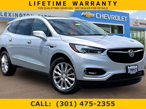 Used 2021 Buick Enclave Essence w/ Sound and Sites Package FWD image 1