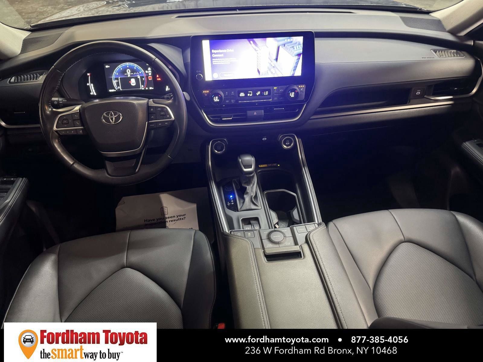 Used 2024 Toyota Grand Highlander AWD image 14