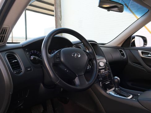 Used 2017 INFINITI QX50 2WD image 26