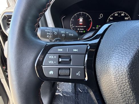 Certified 2025 Honda Pilot TrailSport image 26