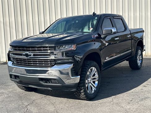 Used 2019 Chevrolet Silverado 1500 LT w/ All-Star Edition image 2