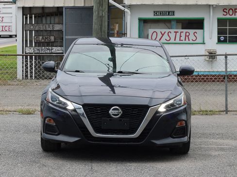 Used 2021 Nissan Altima 2.5 SV FWD image 2