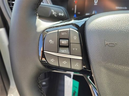 New 2025 Ford Escape SE image 11