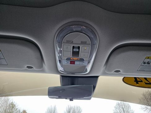 Used 2024 Hyundai Ioniq 5 Limited image 24