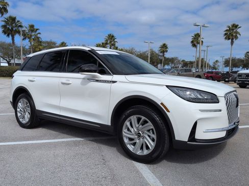 Certified 2024 Lincoln Corsair FWD image 2