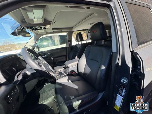 Certified 2024 Toyota 4Runner TRD Off-Road Premium w/ Moonroof Package image 2