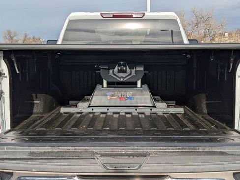 Used 2021 Chevrolet Silverado 2500 W/T image 18
