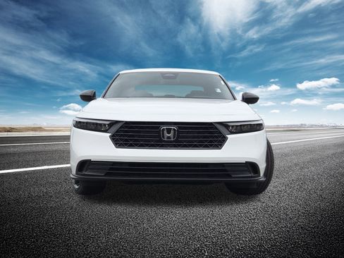 Certified 2025 Honda Accord Sport image 5