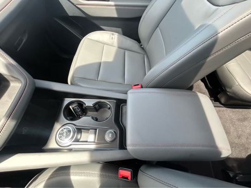 New 2026 Ford Explorer Active w/ Active Comfort Package AWD/4WD image 44