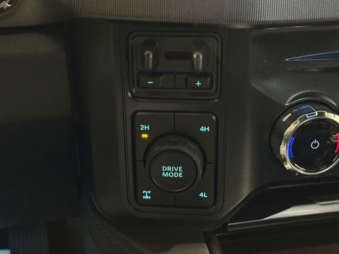New 2026 Ford F350 Platinum AWD/4WD image 17