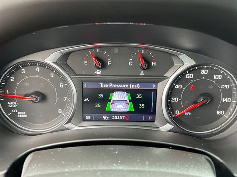 Certified 2023 GMC Terrain SLT w/ Infotainment Package II image 27