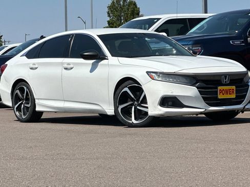 Used 2022 Honda Accord Sport image 2