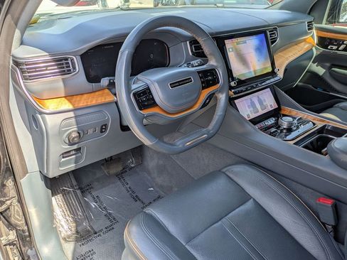 Used 2023 Jeep Grand Wagoneer Series II AWD/4WD image 14