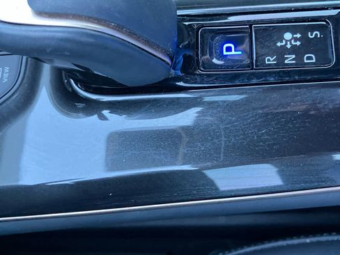 Used 2025 Toyota Crown Signia Limited image 33