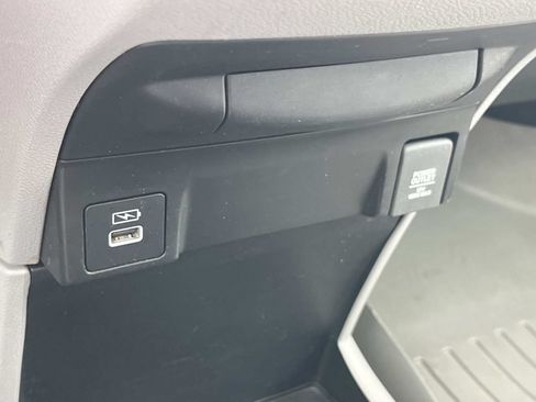 Used 2022 Honda Odyssey EX-L image 42