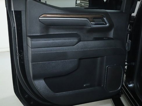 Used 2023 Chevrolet Silverado 1500 RST w/ Convenience Package II AWD/4WD image 13