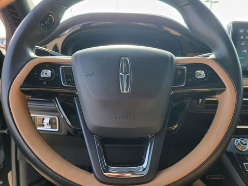 Used 2020 Lincoln Corsair Reserve w/ Rear Removable Package Tray image 18