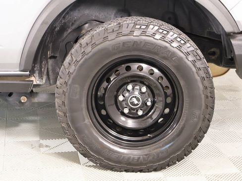 Used 2022 Ford Bronco Black Diamond image 18