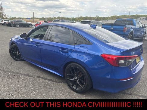 Used 2022 Honda Civic Sport image 3
