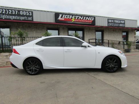 Used 2014 Lexus IS 250 w/ F-Sport Package RWD image 5