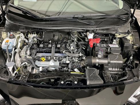 New 2025 Nissan Versa SR w/ Trunk Package image 15