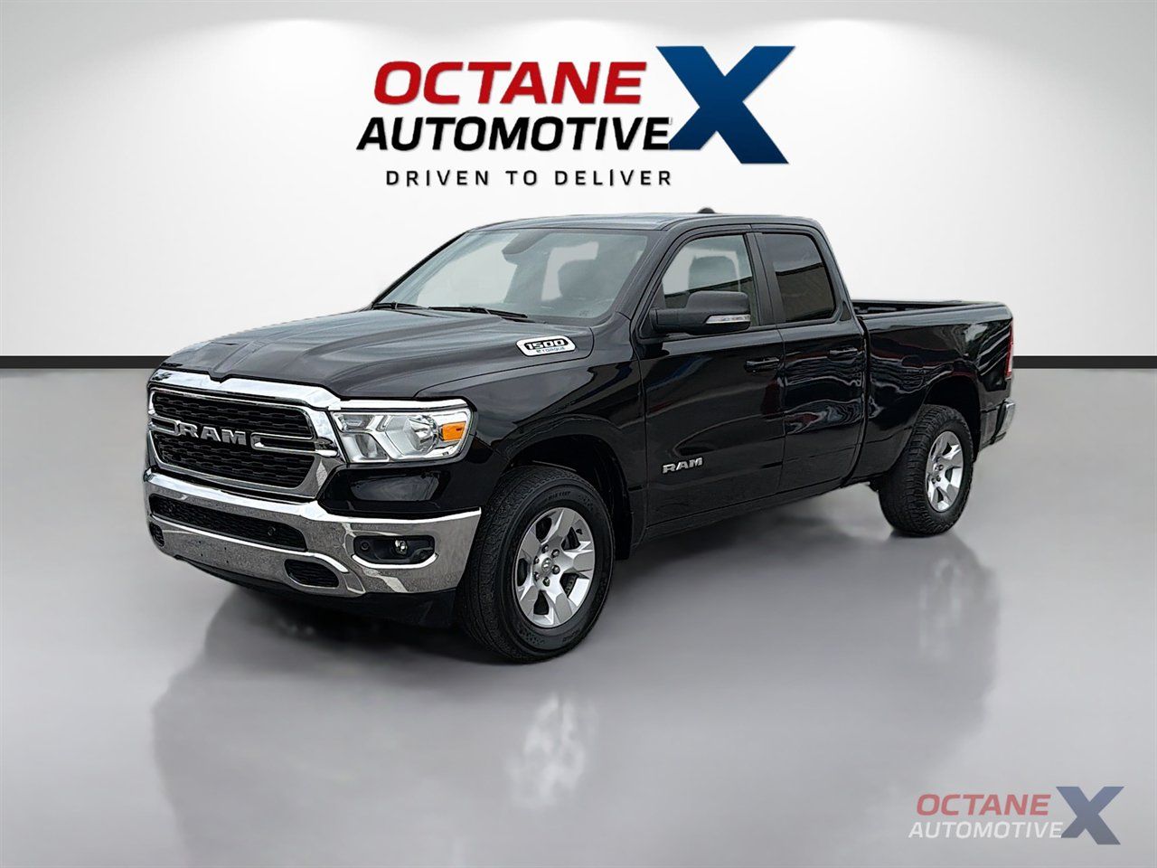 Used 2022 RAM 1500 Big Horn AWD/4WD image 3
