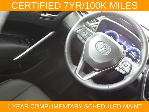 Used 2026 Toyota Corolla Cross XLE w/ Convenience Package AWD/4WD image 17