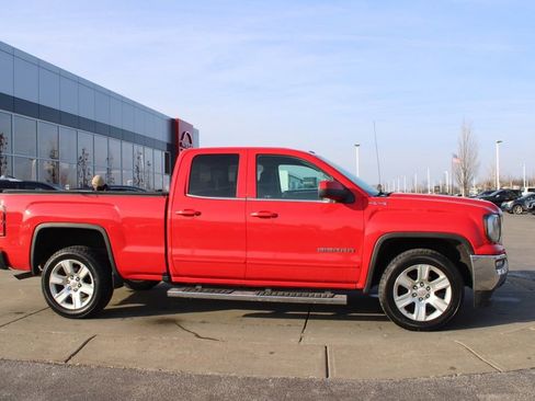 Used 2018 GMC Sierra 1500 SLE w/ SLE Value Package image 6