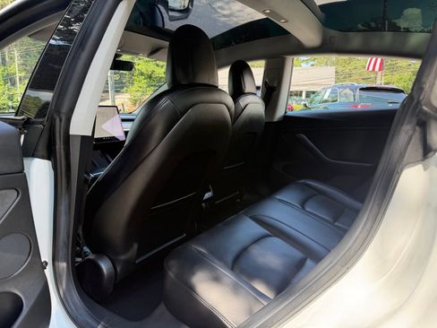 Used 2021 Tesla Model 3 Long Range AWD/4WD image 30
