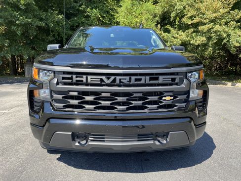 Used 2024 Chevrolet Silverado 1500 Custom AWD/4WD image 3