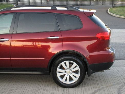 Used 2010 Subaru Tribeca Limited image 8