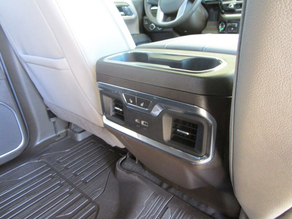 Used 2026 GMC Sierra 1500 SLT w/ SLT Premium Plus Package AWD/4WD image 31