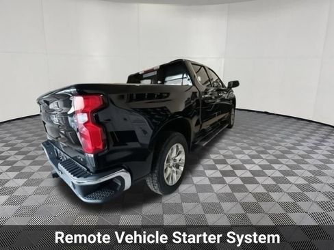 Used 2022 Chevrolet Silverado 1500 LTZ AWD/4WD image 9
