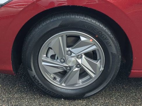 New 2026 Hyundai Elantra SE FWD image 11