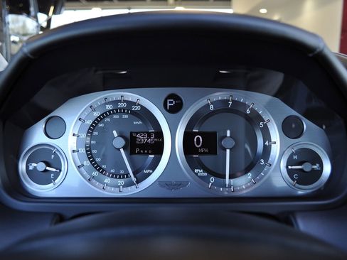 Used 2012 Aston Martin Virage Coupe RWD image 28