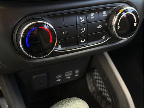 Used 2022 Chevrolet TrailBlazer LT w/ Driver Confidence Package image 15