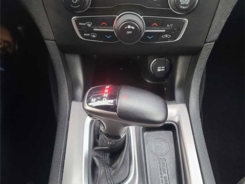 Used 2022 Dodge Charger SXT image 27