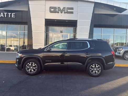 Used 2023 GMC Acadia SLE w/ Driver Convenience Package image 1