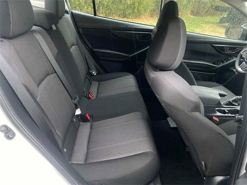 Used 2019 Subaru Impreza 2.0i w/ Eyesight image 32