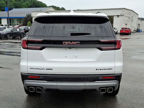 Used 2025 GMC Acadia Elevation AWD/4WD image 5