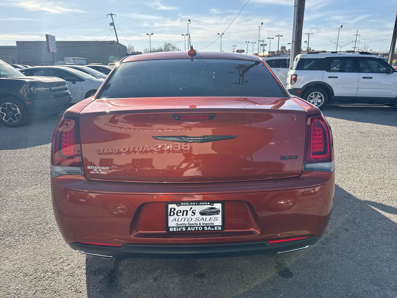 Used 2021 Chrysler 300 Touring w/ Sport Appearance Package RWD image 7